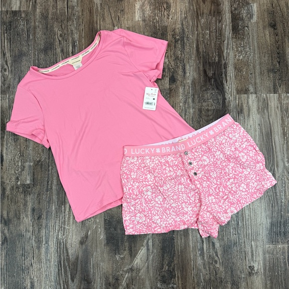 Lucky Brand Women’s Size Small Pink and White Floral Pajama Shorts and T Set - Picture 2 of 12